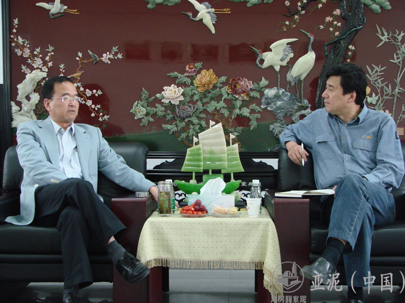 2009年4月17日，彭州市門書記與方履興總經理會談