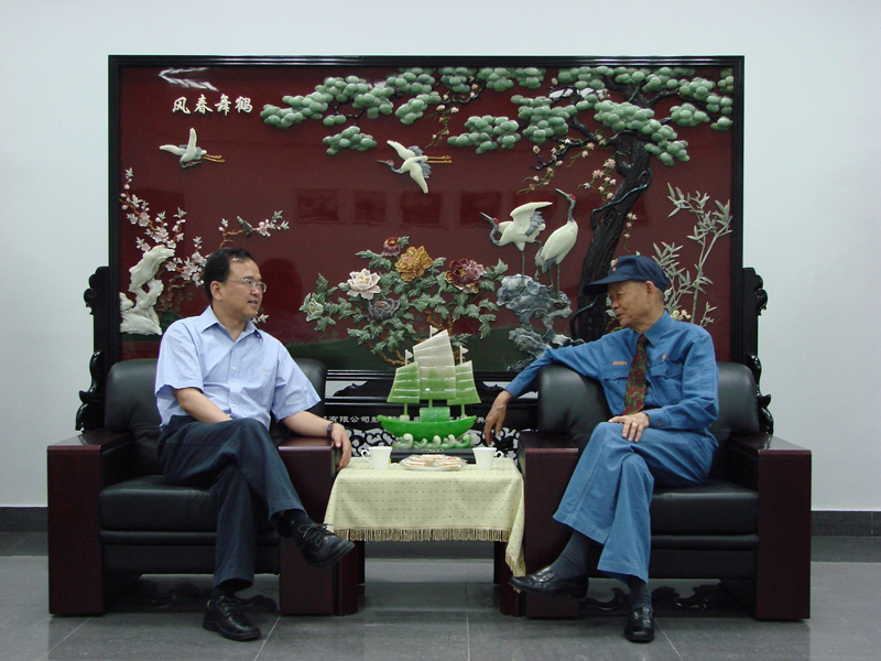 2007年7月3日，彭州市委書記門生視察四川亞東