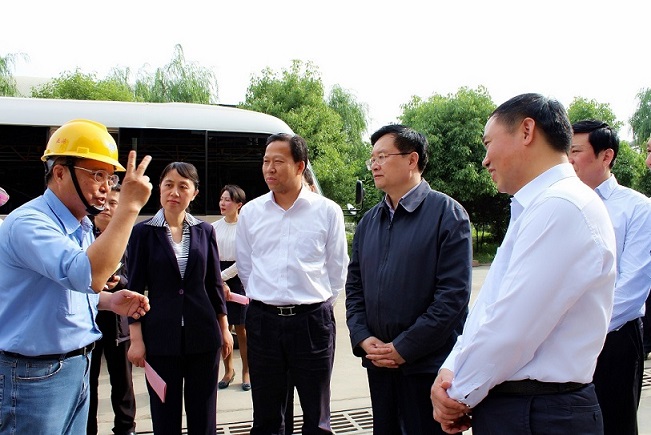 2014年5月8日，湖北省省長王國生在黃岡市委書記劉雪榮、武穴市委書記吳美景等陪同下，蒞臨黃岡亞東參視察，亞泥（中國）副執行長張振昆、公司總經理黃藤田、協理許文峰親自接待。